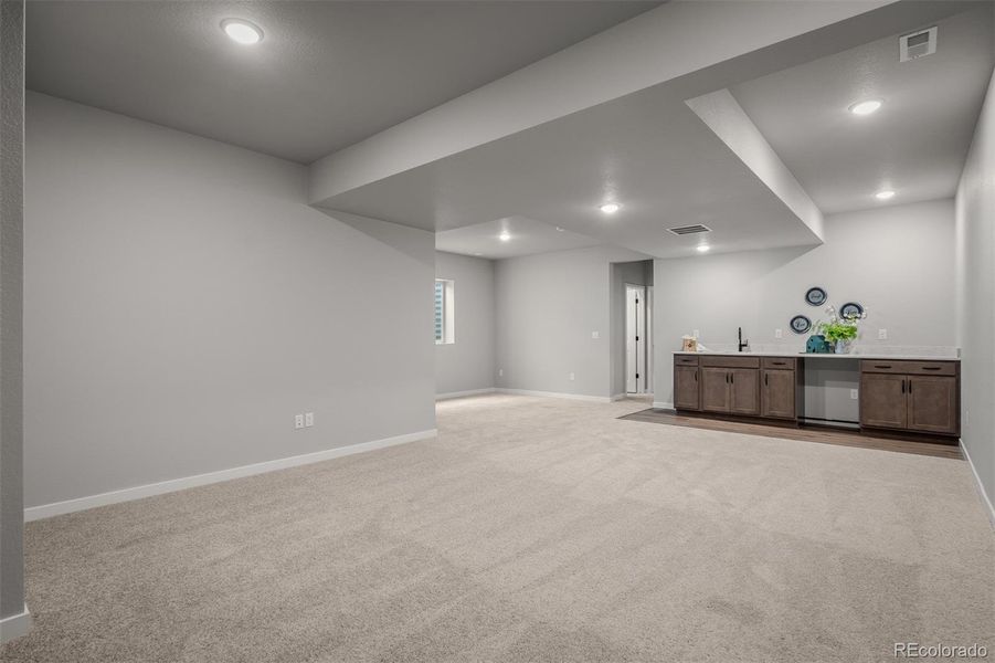 Spacious, unfurnished interior of a new home in Revel Crossing at Wolf Ranch – The Outlook Collection, Colorado Springs (Image 21).