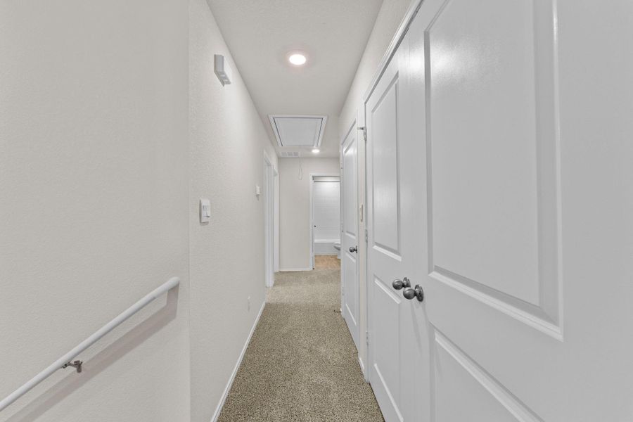 Spacious, unfurnished interior of a new home in Bollinger, Maxwell (Image 11).