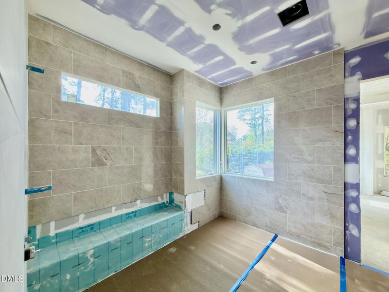 C736705F-299B-49ED-871B-3EC2630BF1EC_1_1