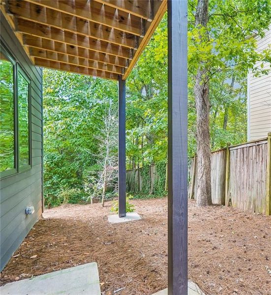 Exterior details and patio area of a home in , Decatur (Image 3).