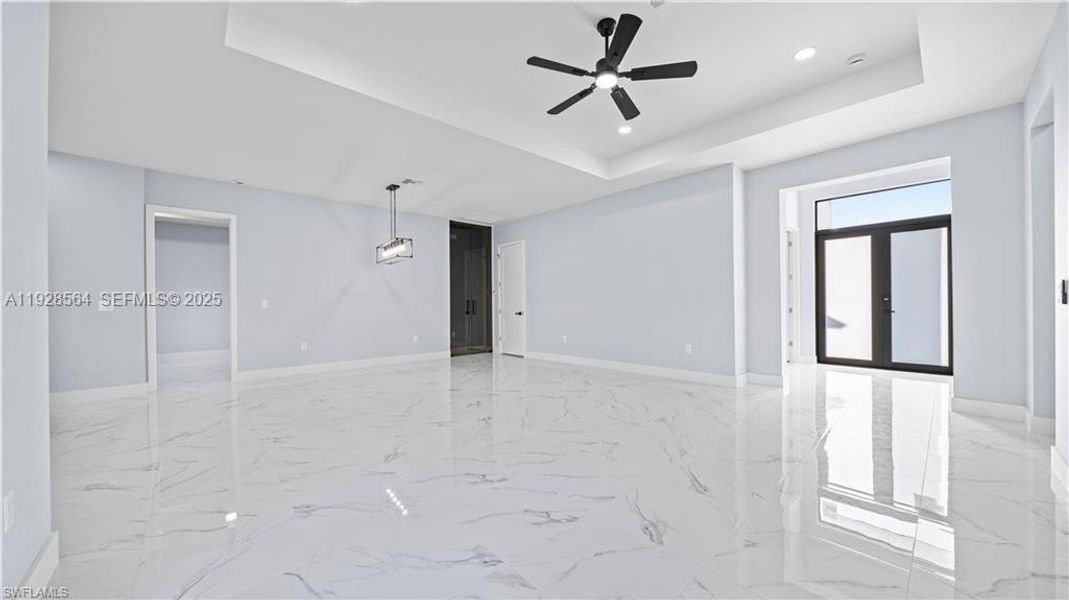 Spacious, unfurnished interior of a new home in , Lehigh Acres (Image 19).