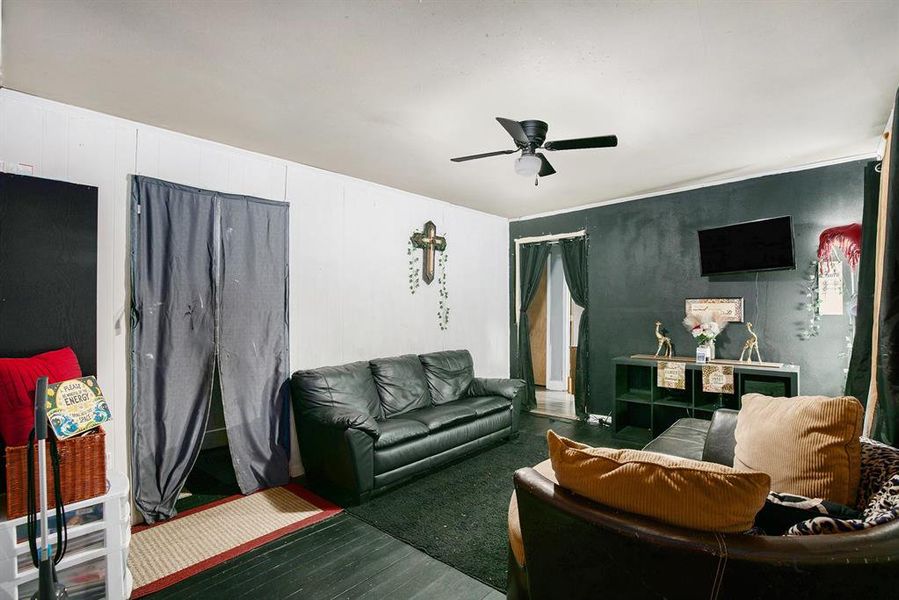 Furnished interior view inside a new home in , Hillsboro (Image 4).