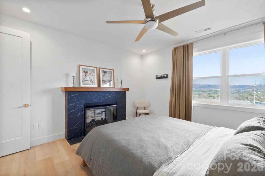 primary bedroom with mountain view