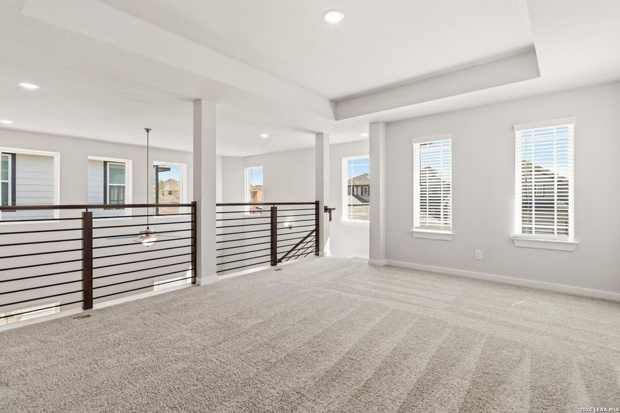 Spacious, unfurnished interior of a new home in Applewhite Meadows, San Antonio (Image 18).