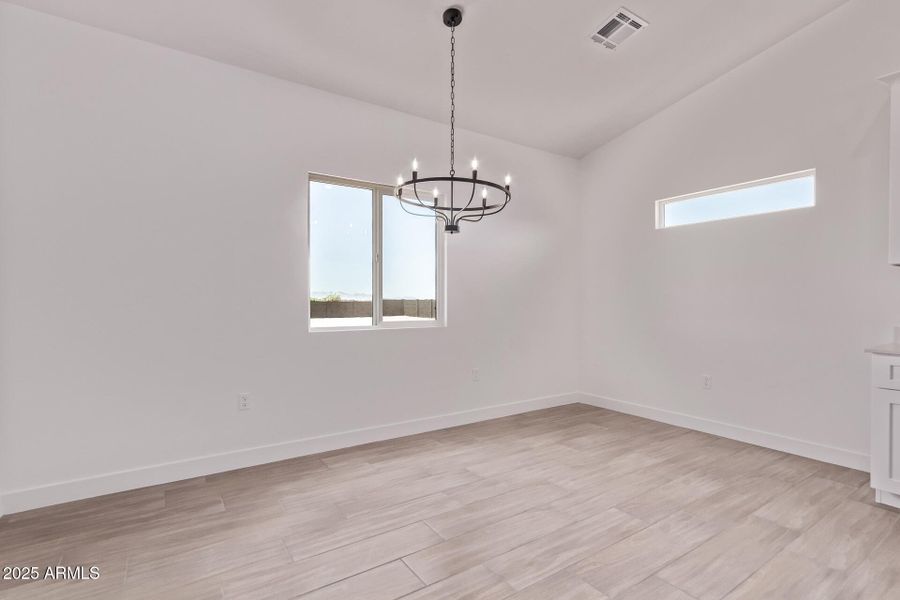 12 Sandstone Mountain