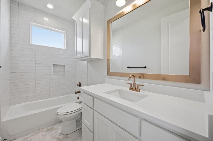 Furnished interior view inside a new home in Aledo Heights - Aledo ISD, Annetta (Image 16).