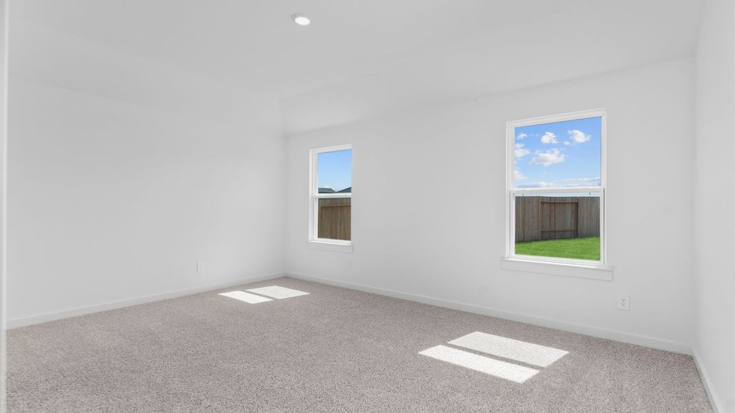 Spacious, unfurnished interior of a new home in Tamarron, Fulshear (Image 28).