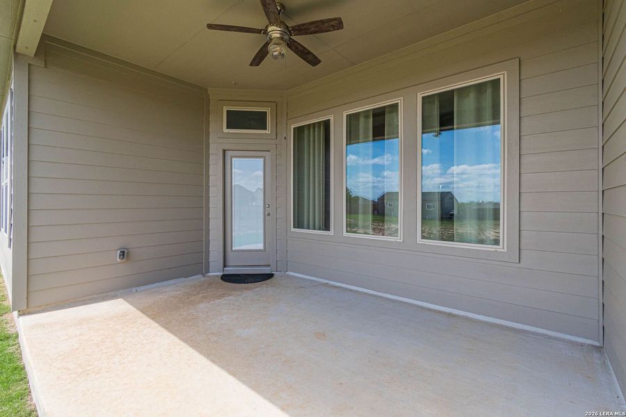 Exterior details and patio area of a home in , San Antonio (Image 27).