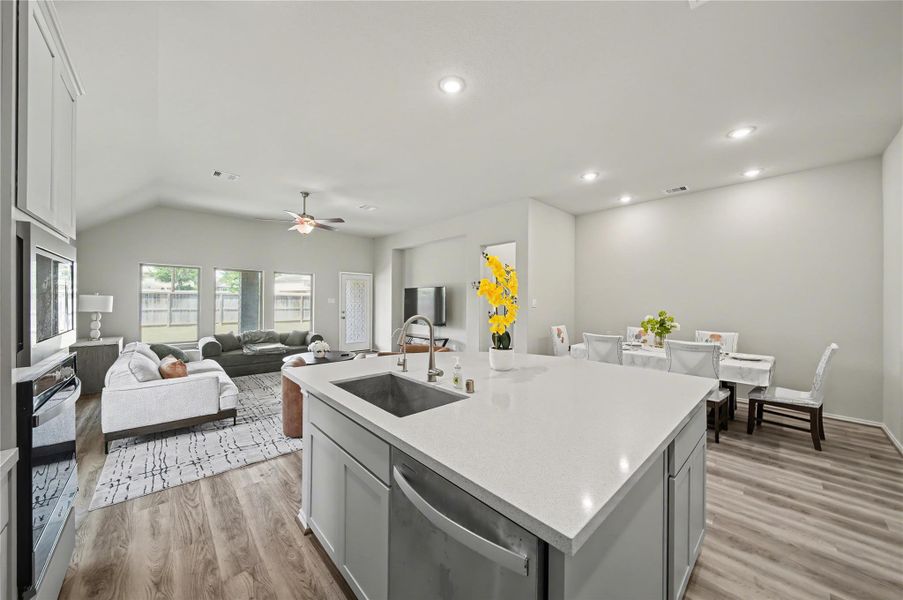 Furnished interior view inside a new home in Candela, Richmond (Image 43).