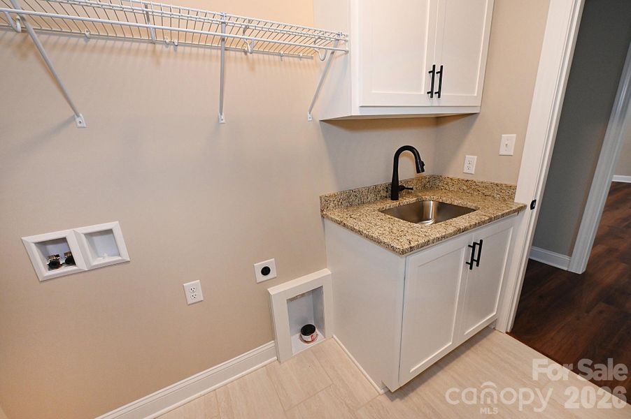 Image 36 of a home in .