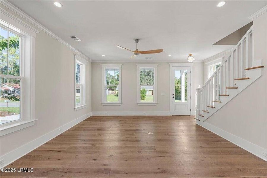 Spacious, unfurnished interior of a new home in , Beaufort (Image 15).