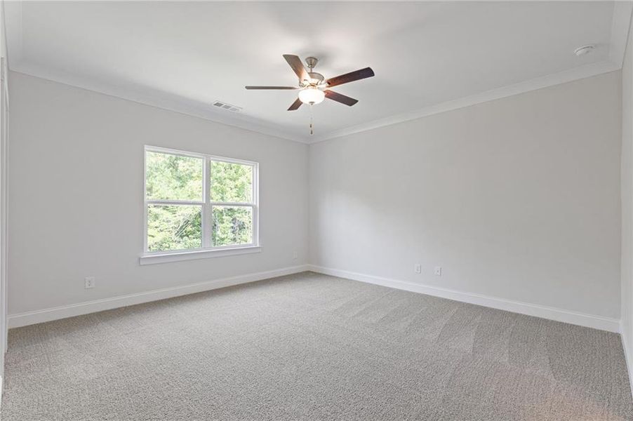 Spacious, unfurnished interior of a new home in , Dallas (Image 14).