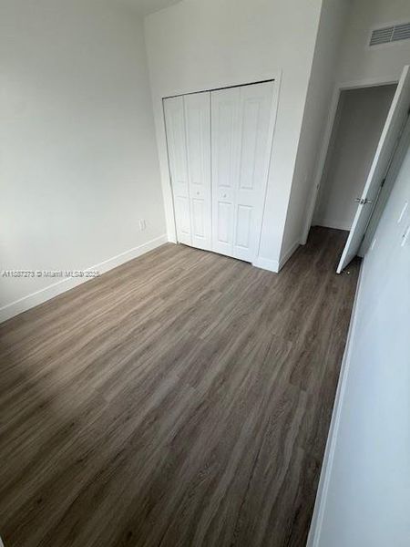 Spacious, unfurnished interior of a new home in , Homestead (Image 5).