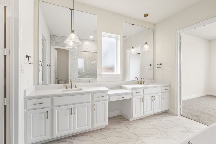 Furnished interior view inside a new home in Edgewater, Fate (Image 11).