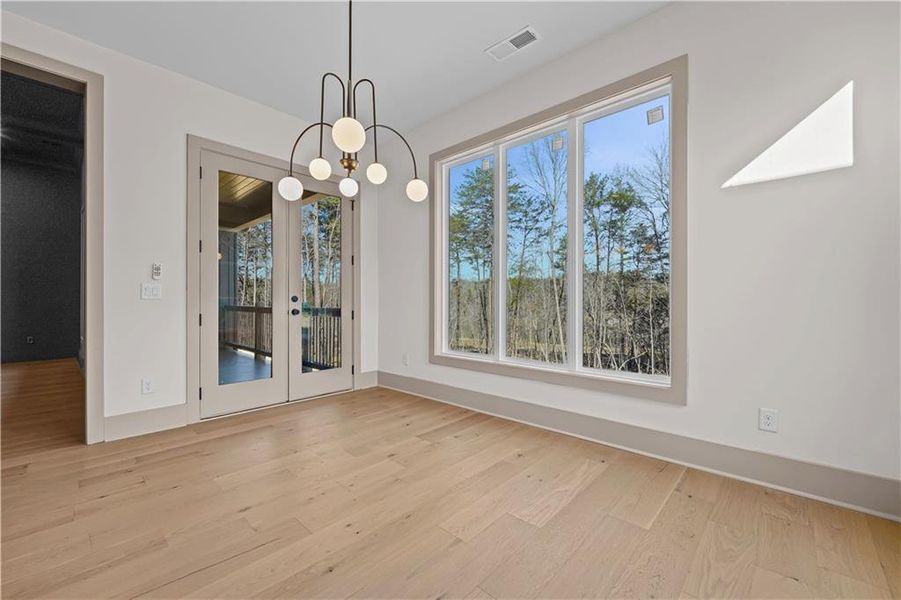 Spacious, unfurnished interior of a new home in , Gainesville (Image 43).