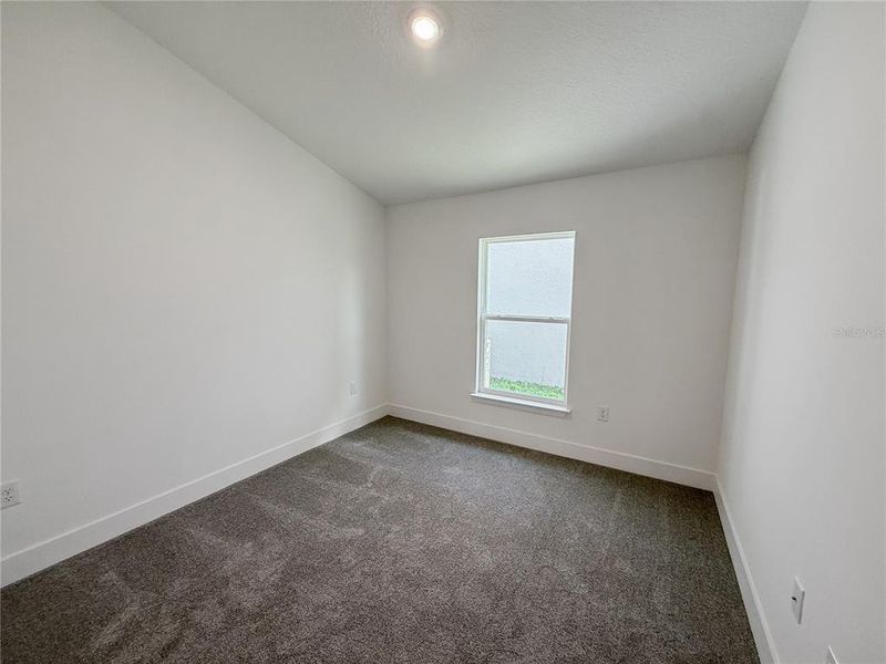 Spacious, unfurnished interior of a new home in Arbor Park, Leesburg (Image 10).
