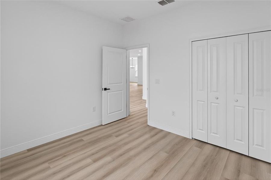 Spacious, unfurnished interior of a new home in , Ocala (Image 22).