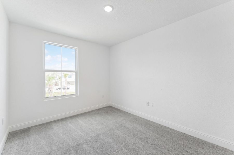 Spacious, unfurnished interior of a new home in Salerno Reserve Townhomes, Stuart (Image 21).