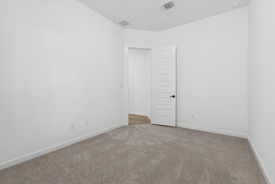 Spacious, unfurnished interior of a new home in Heritage, Dripping Springs (Image 30). Spacious, unfurnished interior of a new home in Heritage, Dripping Springs (Image 30).