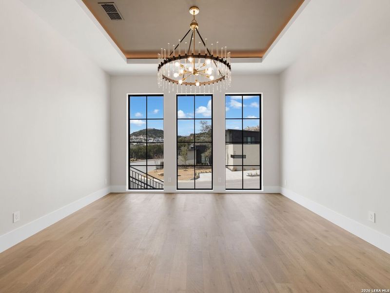 Spacious, unfurnished interior of a new home in , San Antonio (Image 52).