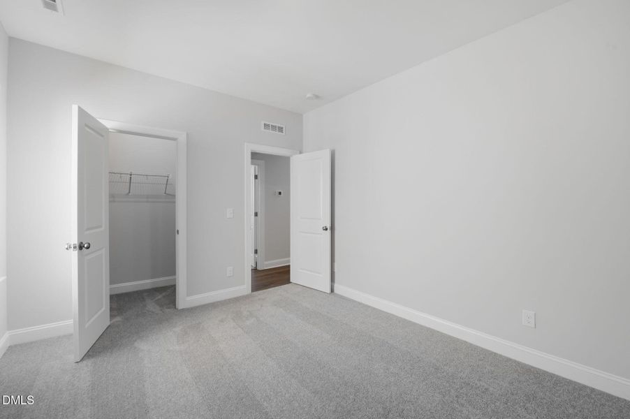 SUN_ShawRidge_Pic_EastmanIII_QMI_14_Bed3 SUN_ShawRidge_Pic_EastmanIII_QMI_14_Bed3