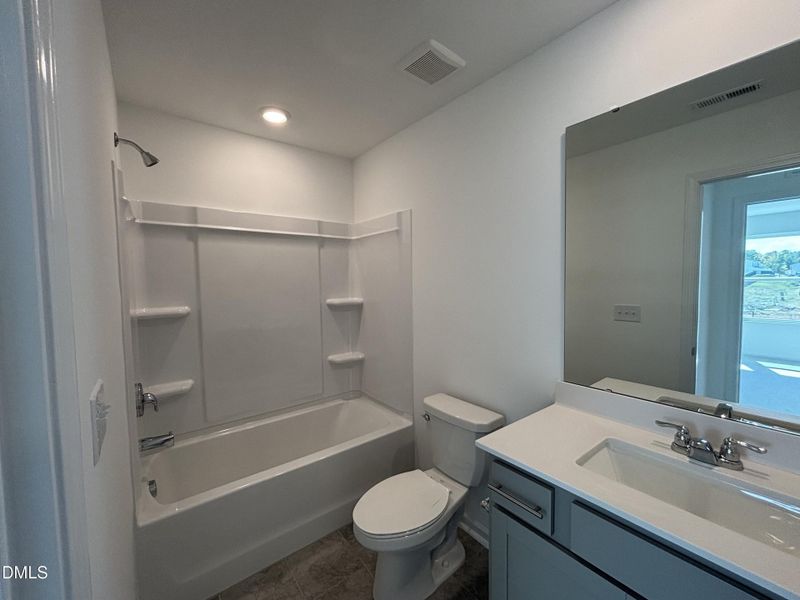 SUN_BullCityNorth_Pic_Cameron_Bath2_1of1 SUN_BullCityNorth_Pic_Cameron_Bath2_1of1