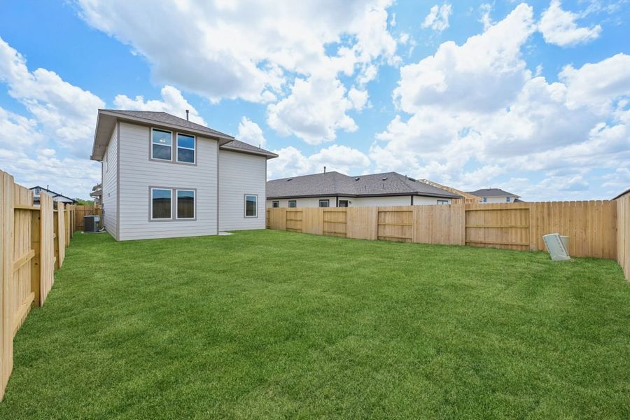 Exterior details and patio area of a home in Azalea, Pattison (Image 4).