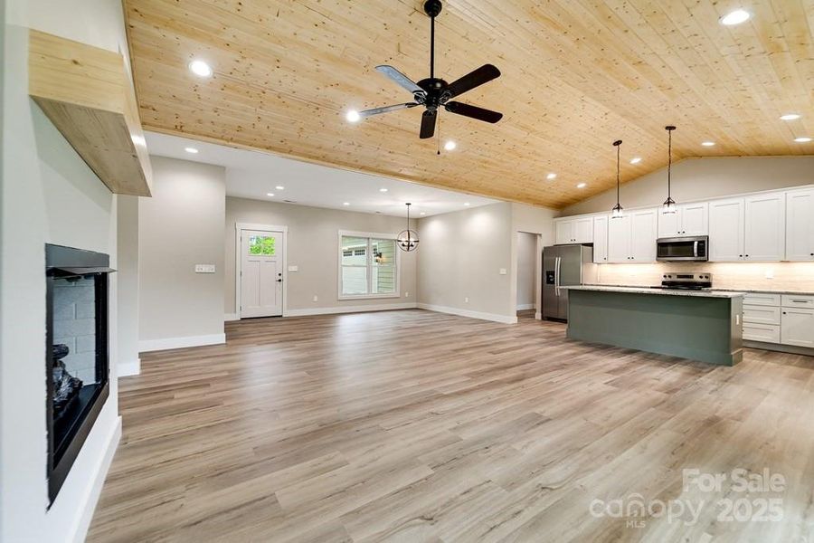 Spacious, unfurnished interior of a new home in , Clyde (Image 24).