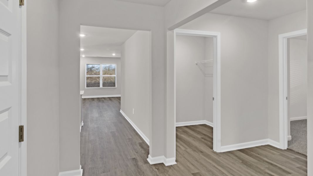 Spacious, unfurnished interior of a new home in Bailey Park, Fayetteville (Image 15).