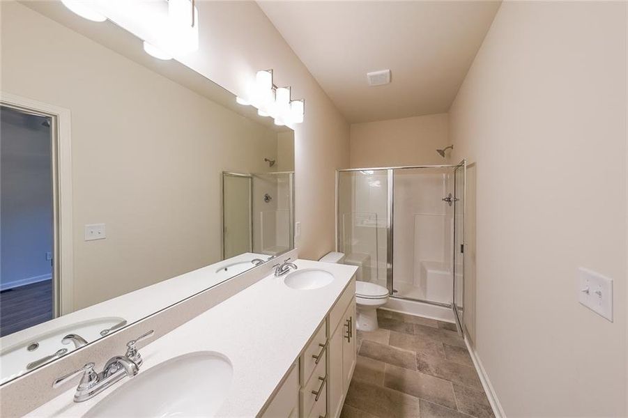 Furnished interior view inside a new home in , Gainesville (Image 7).