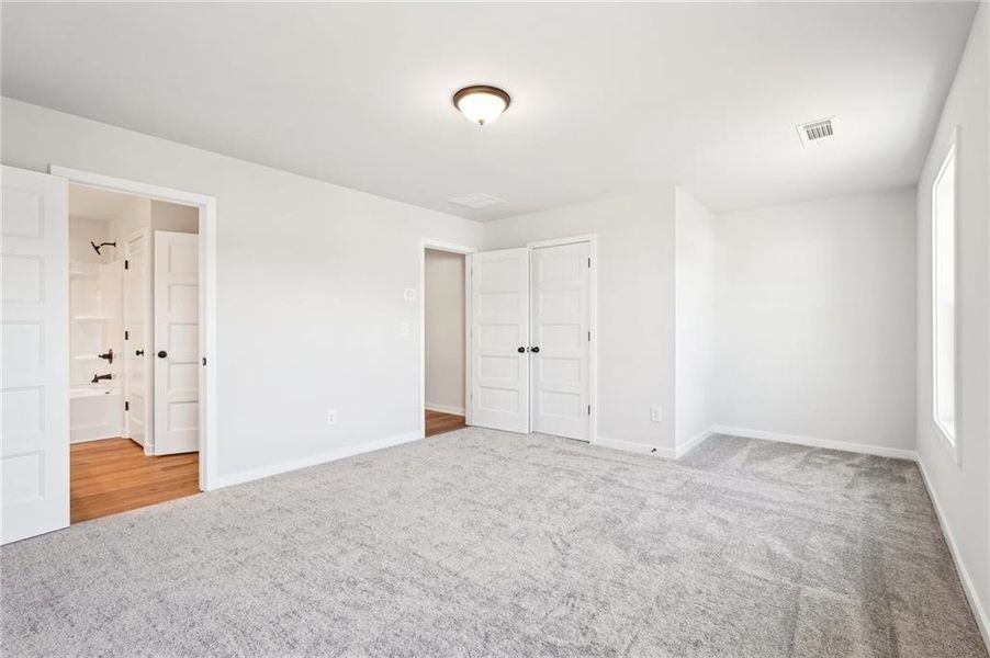 Spacious, unfurnished interior of a new home in Fowler Farms, Auburn (Image 43).