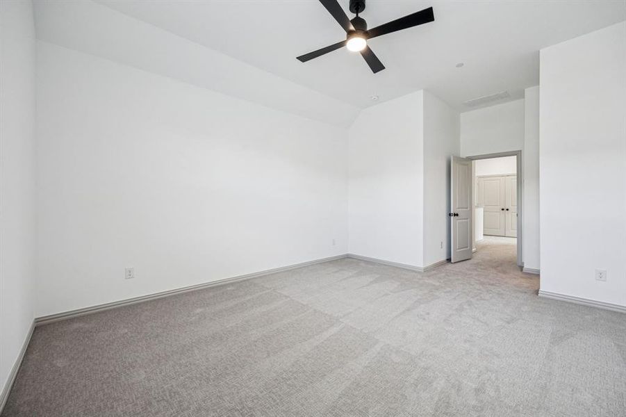 Spacious, unfurnished interior of a new home in , Argyle (Image 16).