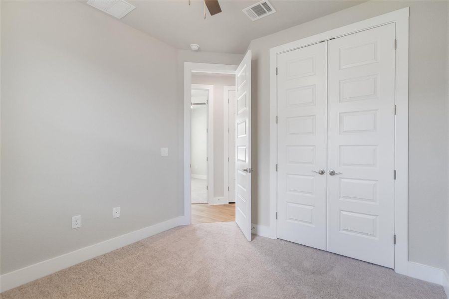 Secondary bedroom Secondary bedroom