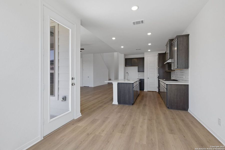 Spacious, unfurnished interior of a new home in Ladera, San Antonio (Image 24). Spacious, unfurnished interior of a new home in Ladera, San Antonio (Image 24).