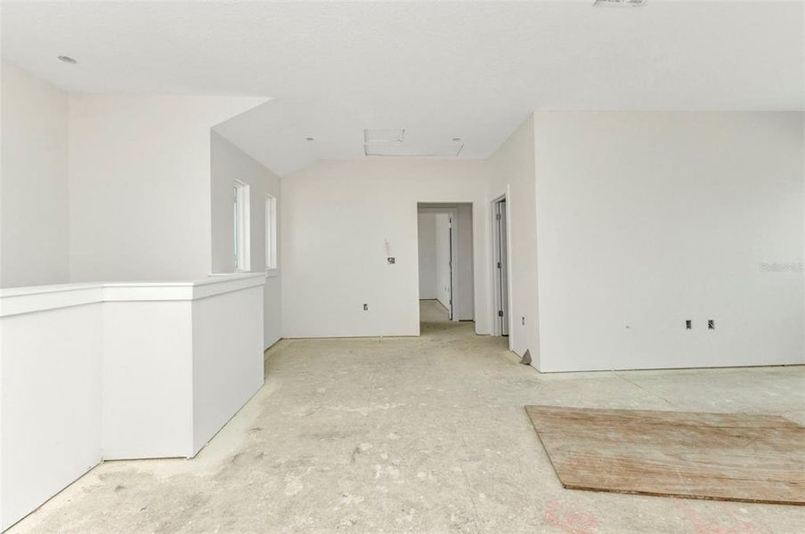 Spacious, unfurnished interior of a new home in , Port Charlotte (Image 36).