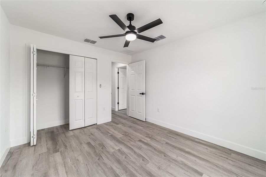 Spacious, unfurnished interior of a new home in , Ocala (Image 22).