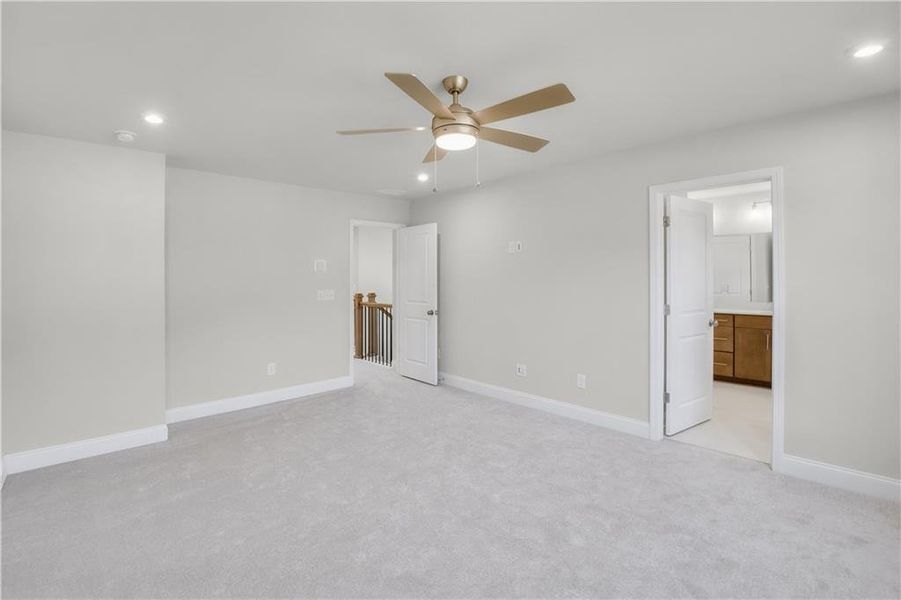 Spacious, unfurnished interior of a new home in Adler Springs, Powder Springs (Image 9).