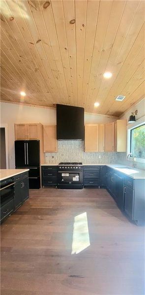 Image 32 of a home in .