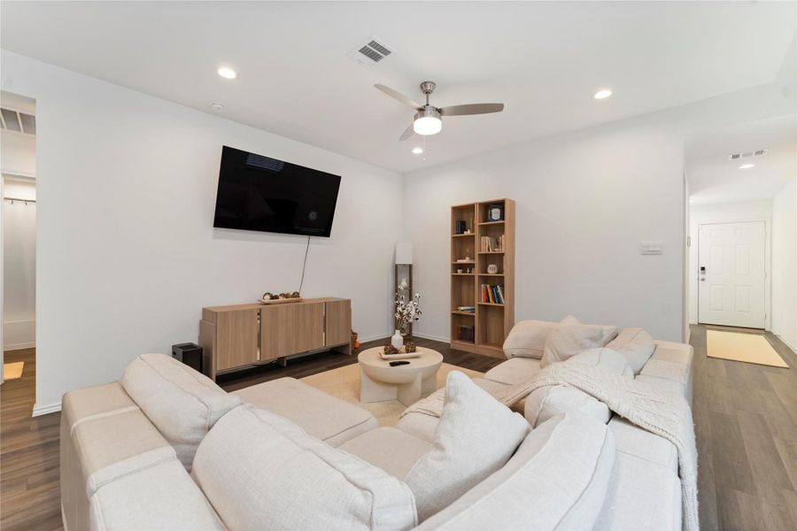 Furnished interior view inside a new home in Sunterra, Katy (Image 11). Furnished interior view inside a new home in Sunterra, Katy (Image 11).