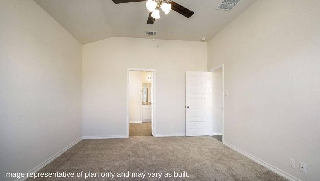 Representative unfurnished interior of a home built from the The Irvine by D.R. Horton in Veranda, San Antonio (Image 16).