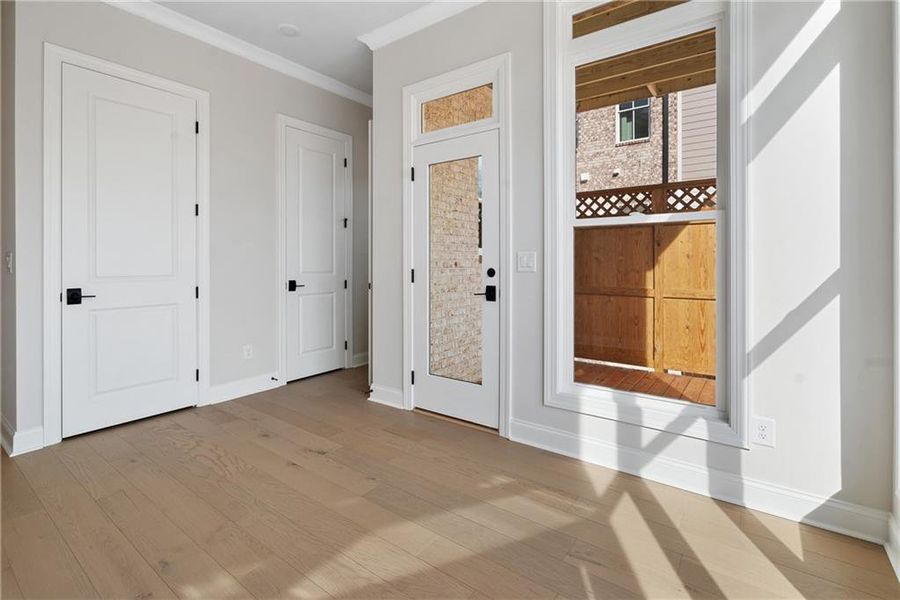 Spacious, unfurnished interior of a new home in Ward's Crossing Townhomes, Johns Creek (Image 21). Spacious, unfurnished interior of a new home in Ward's Crossing Townhomes, Johns Creek (Image 21).