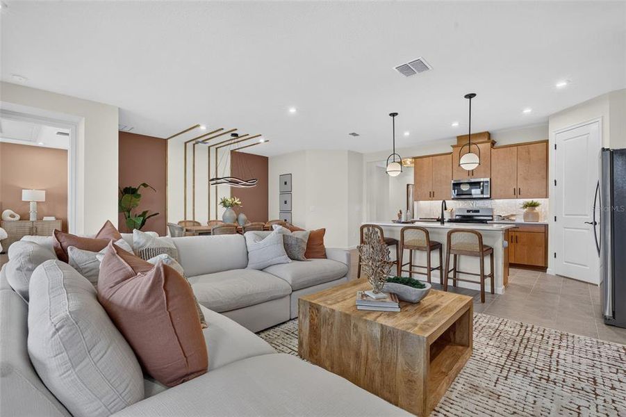 Furnished interior view inside a new home in Pasadena Ridge Master, Dade City (Image 5).
