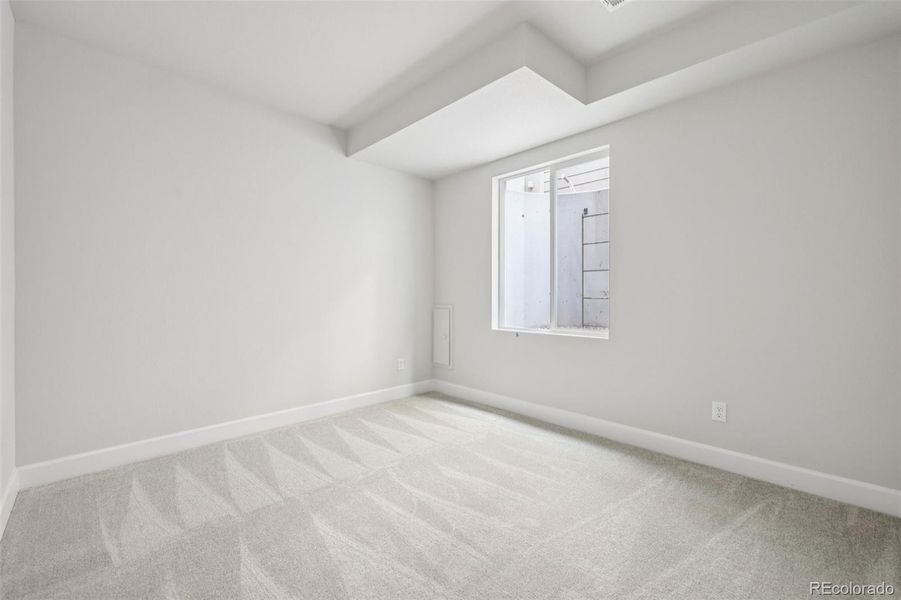 Spacious, unfurnished interior of a new home in The Villas Collection at Sterling Ranch, Littleton (Image 35).