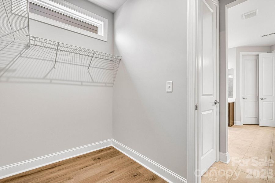 Spacious, unfurnished interior of a new home in Cresswind Charlotte, Charlotte (Image 23).