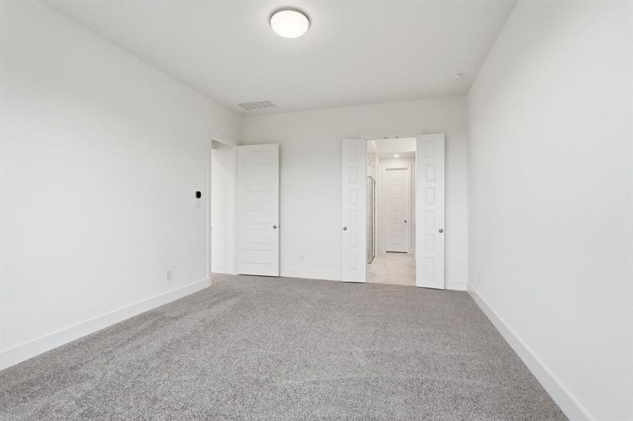 Spacious, unfurnished interior of a new home in Devonshire, Forney (Image 20).