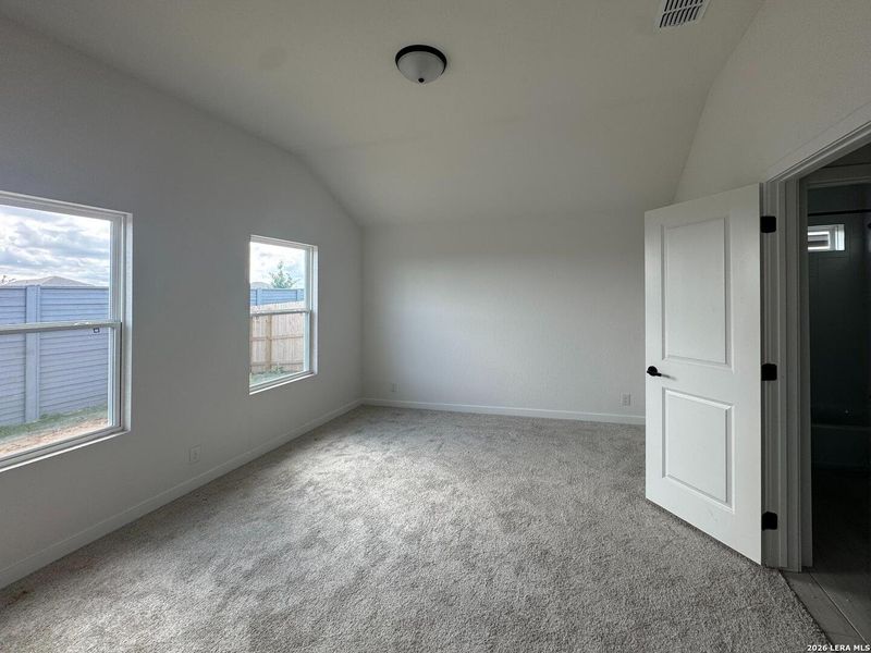 Spacious, unfurnished interior of a new home in Saddlebrook Ranch, Schertz (Image 7). Spacious, unfurnished interior of a new home in Saddlebrook Ranch, Schertz (Image 7).