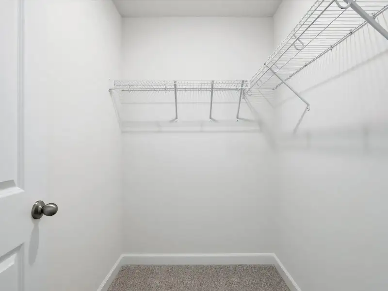 Spacious, unfurnished interior of a new home in Courts at Brook Run, Moncks Corner (Image 11).