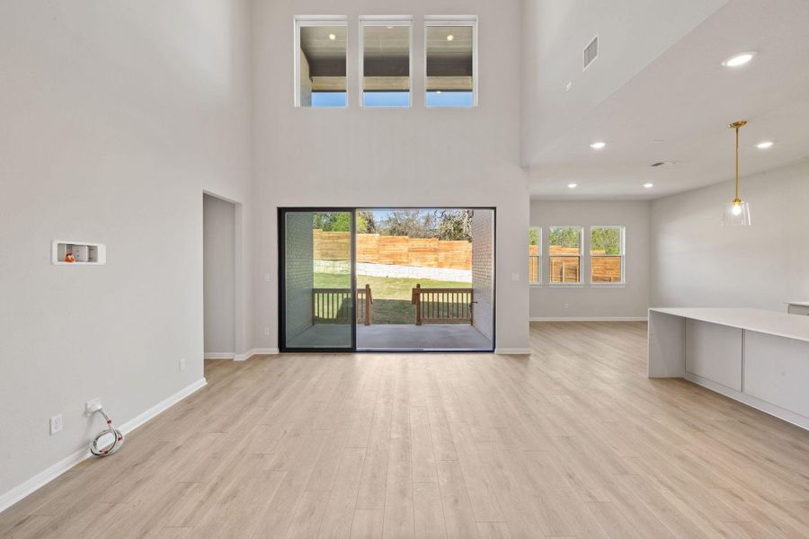 Representative images and renderings are for illustrative purposes. Actual structural options and design finishes of home may vary.