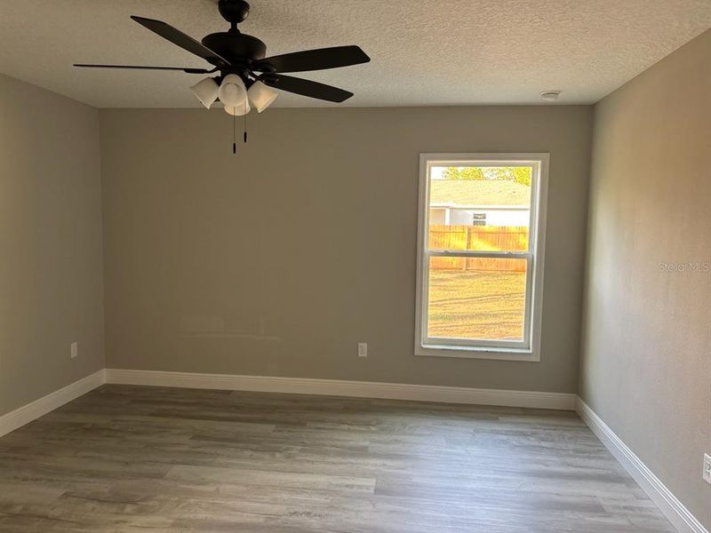 Spacious, unfurnished interior of a new home in , Citrus Springs (Image 29).