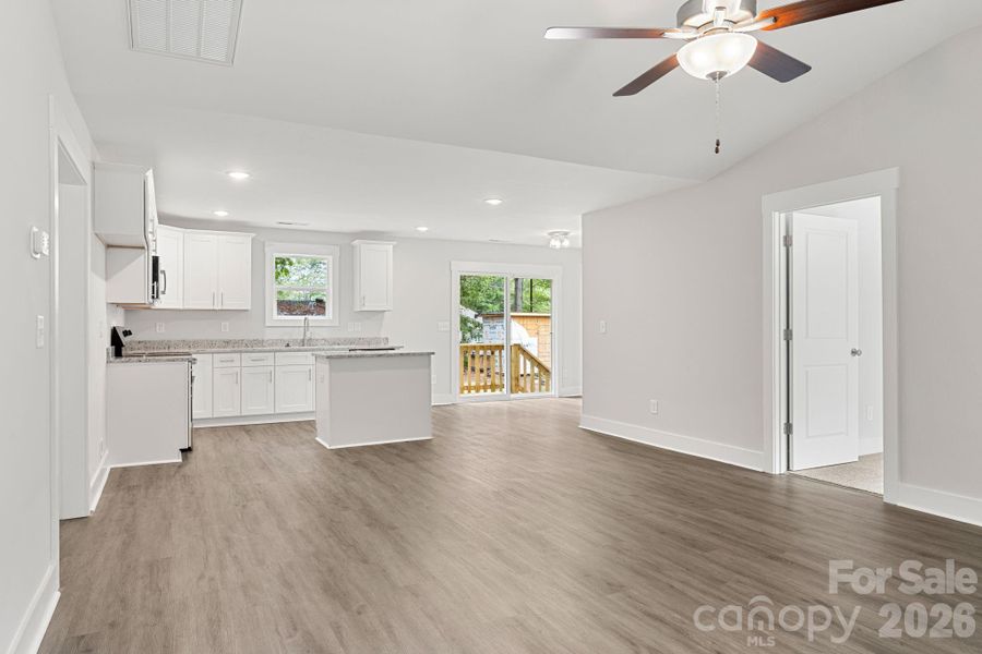 Spacious, unfurnished interior of a new home in , Gastonia (Image 19).